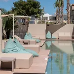 Akti Coast Club Hotel