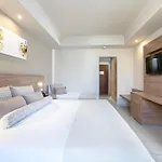 Akti Coast Club 4*