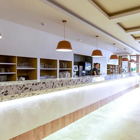 Akti Coast Club 4* 마르마리